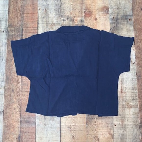 Linen Cropped Button Down - Picture 2 of 2